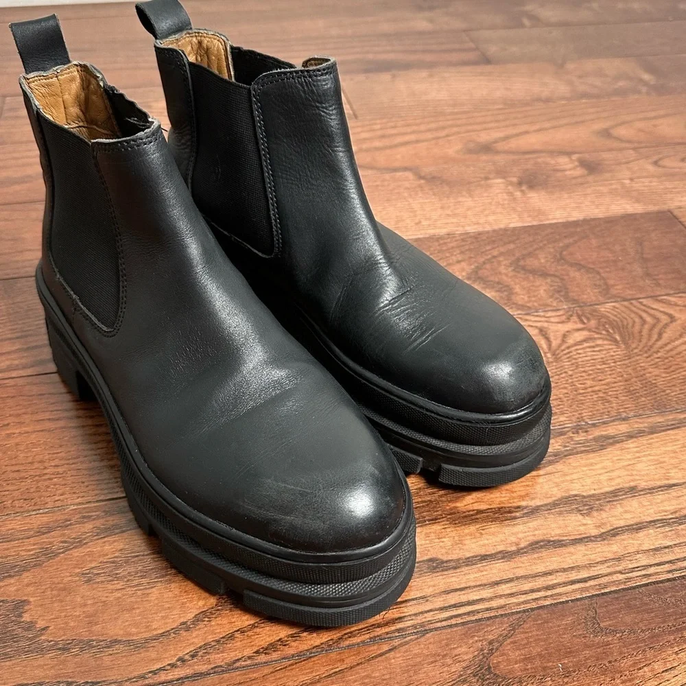 ICHI Women’s Jemma Leather Chelsea Ankle Boot - Picture 11 of 12